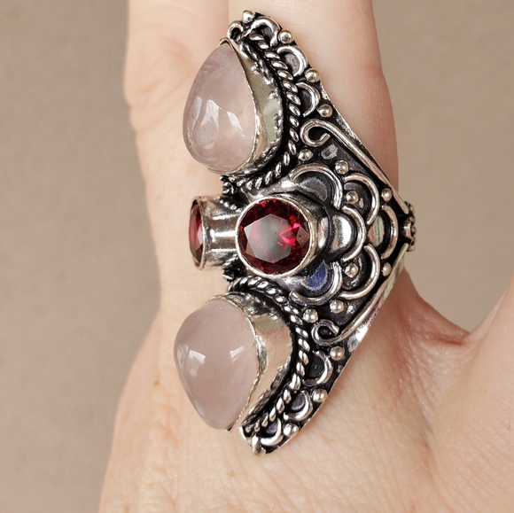 New Rose Quartz and Garnet 925 Silver Statement Ring. - Picture 3 of 15